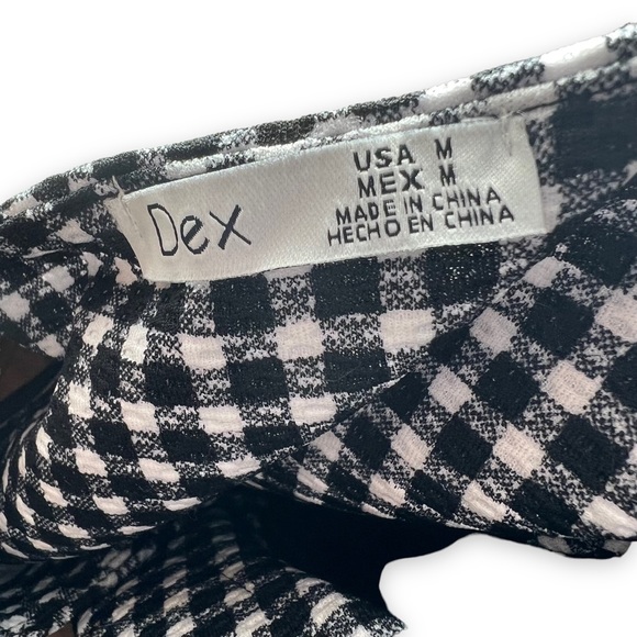 NEW Dex Gingham Black & White sleeveless blouse Lace up V Neck Blouse Sz M or L - Picture 2 of 10